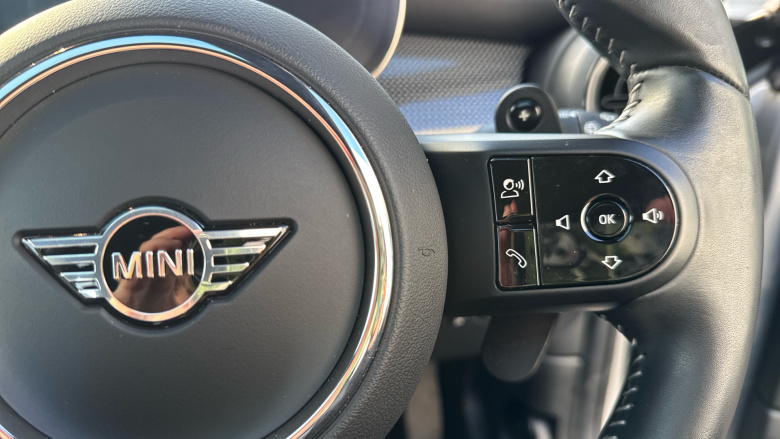 MINI Cooper 2.0 S Exclusive 3dr Auto Petrol Hatchback